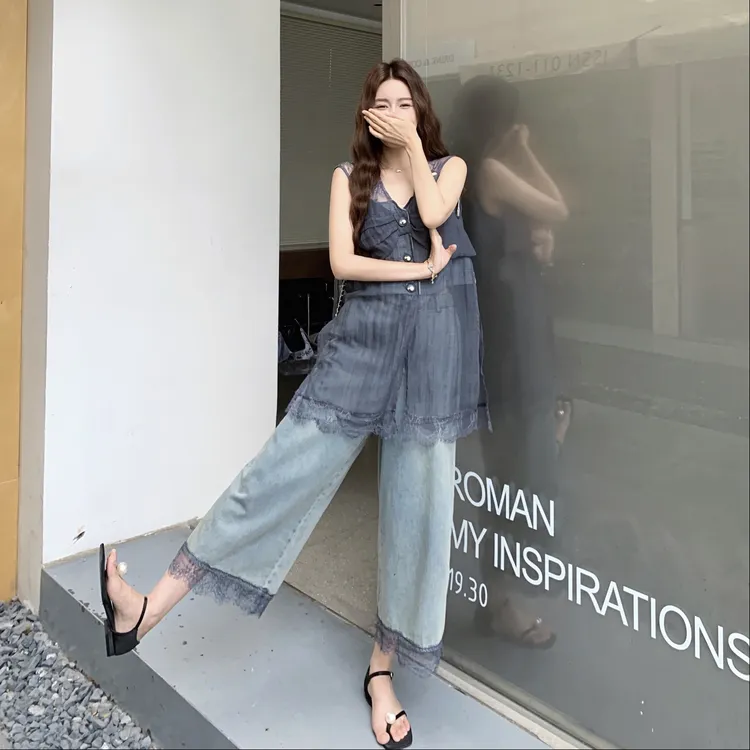 蕾丝拼接牛仔背心阔腿裤套装女2025夏季新款俏皮活泼超好看两件套