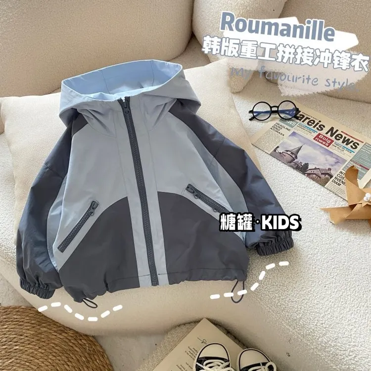 儿童冲锋衣25新款男女童秋装薄款徒步外套风衣宝宝春秋季上衣夹克