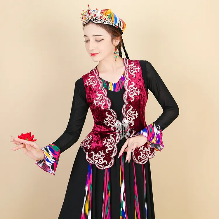 新疆舞蹈服绣花外穿马甲春秋季民族风短款舞台表演