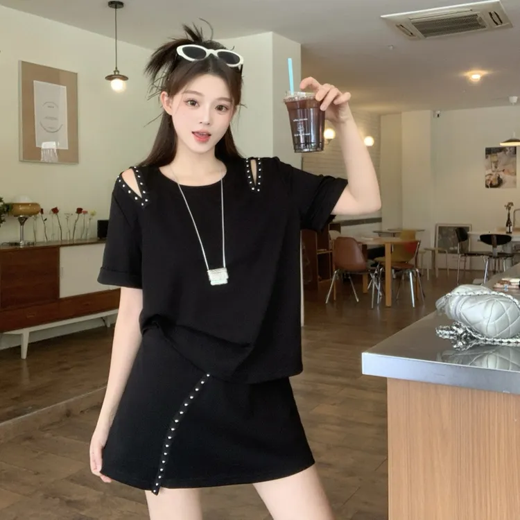 2025胖妹妹大码女装夏季新款赫本风钉珠休闲时尚设计感短裙两件套