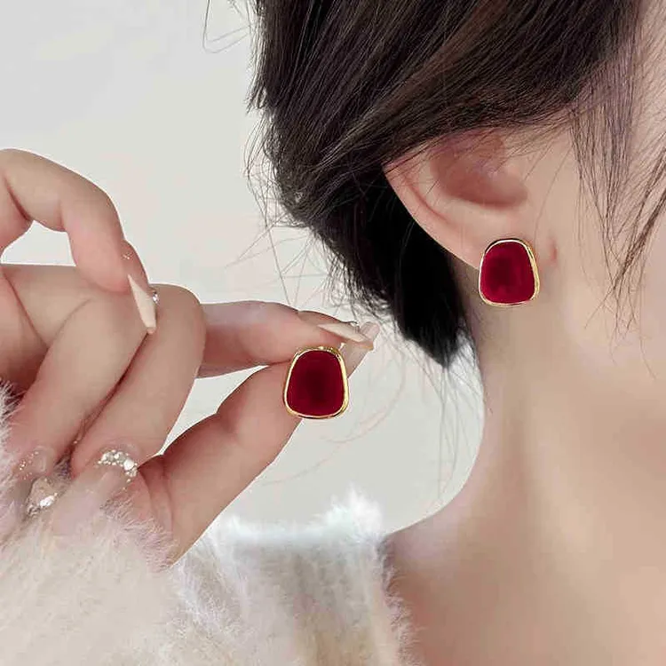 铜合金锆石耳饰 银针植绒轻奢方形耳钉秋冬复古气质精致ins耳环小