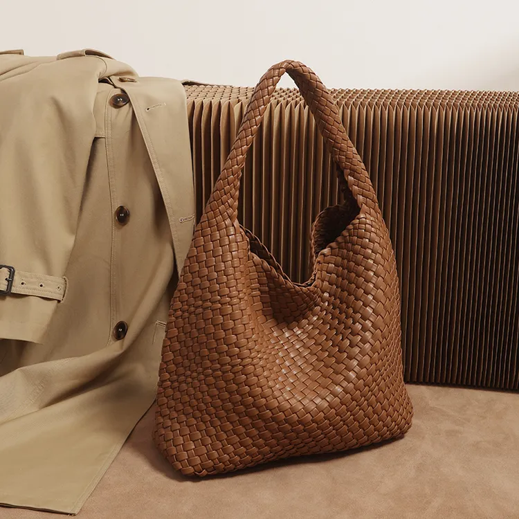 简约小众沙滩单肩包简约风单肩编织时尚编制文艺休闲托特包旅行包
