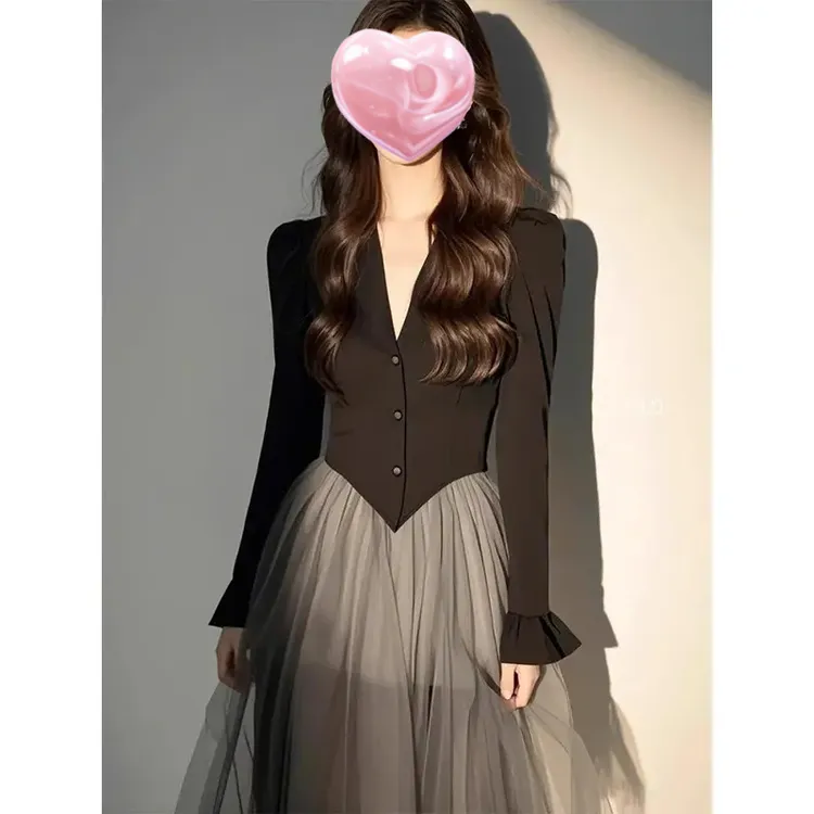 2025春季新款连衣裙女V领拼接网纱收腰显瘦中长款气质高级感法式