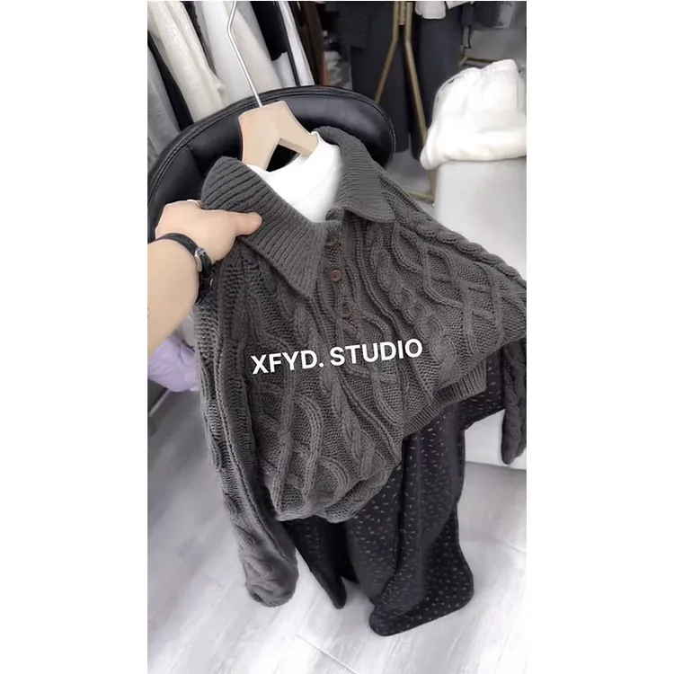 超火秋冬穿搭新款爆款女2025设计感慵懒时尚减龄长袖百搭单件毛衣