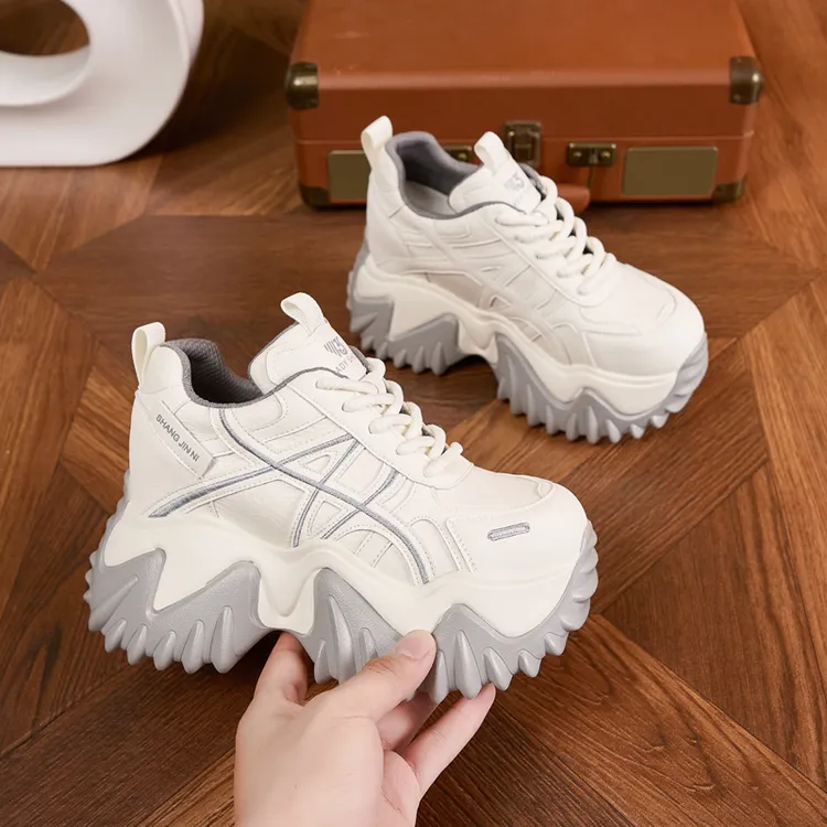 厚底老爹鞋女款2026新款春季时尚网红百搭休闲鞋小个子内增高女鞋