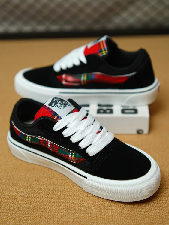 新款男鞋帆布鞋情侣潮流美式高街面包鞋腰果花低帮万斯男鞋板鞋