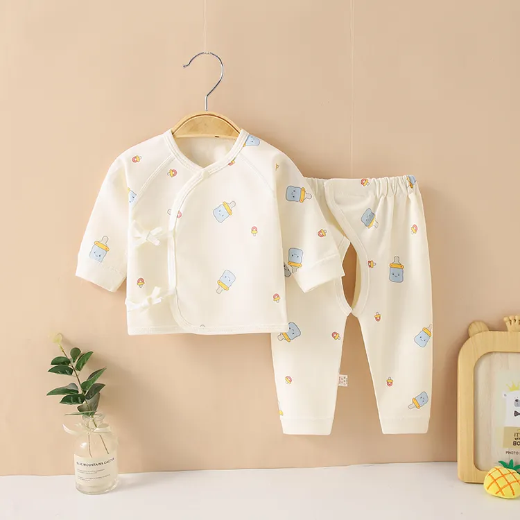 四季款0-6个月新生儿开档套装宝宝衣服100%纯棉A类无骨秋衣秋裤