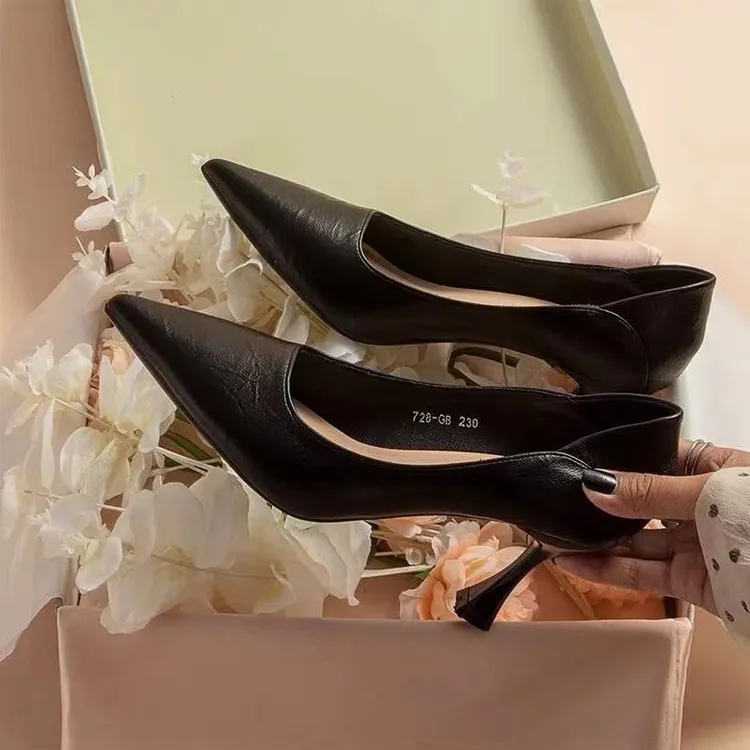 软皮高跟鞋2025春季新款黑色职业女单鞋大小码女工作上班女鞋