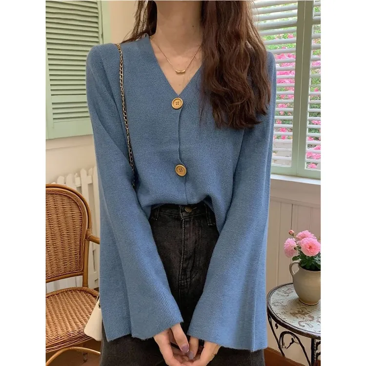 喇叭袖V领高级感针织开衫女早春韩系慵懒风别致蓝色毛衣外套上衣