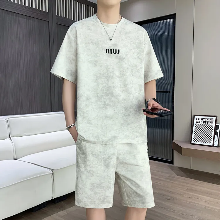 青年时尚休闲运动套装男夏季薄款潮流宽松高端痞帅短袖短裤两件套