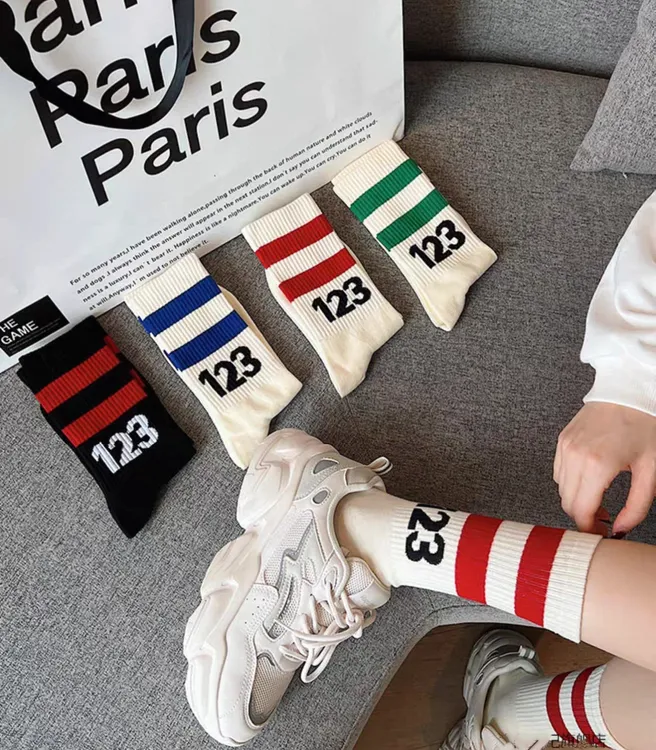 学生女中筒袜街头穿搭网红款数字123潮袜情侣春秋潮流棉袜学院风