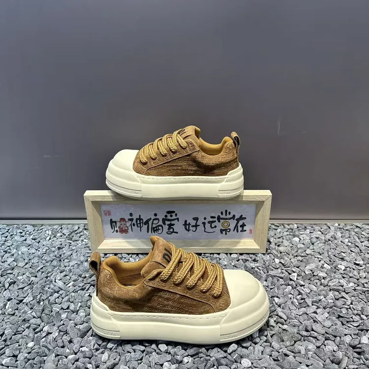 新款男士圆头低帮系带翻毛皮厚底增高板鞋舒适软底时尚运动休闲鞋