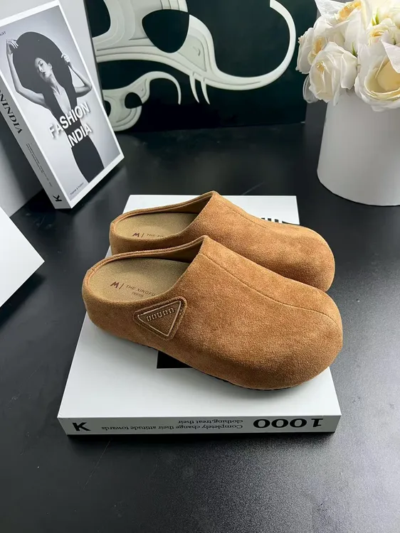 森系复古圆头单鞋女2025秋季新款平底休闲丑萌勃肯鞋3cm跟高