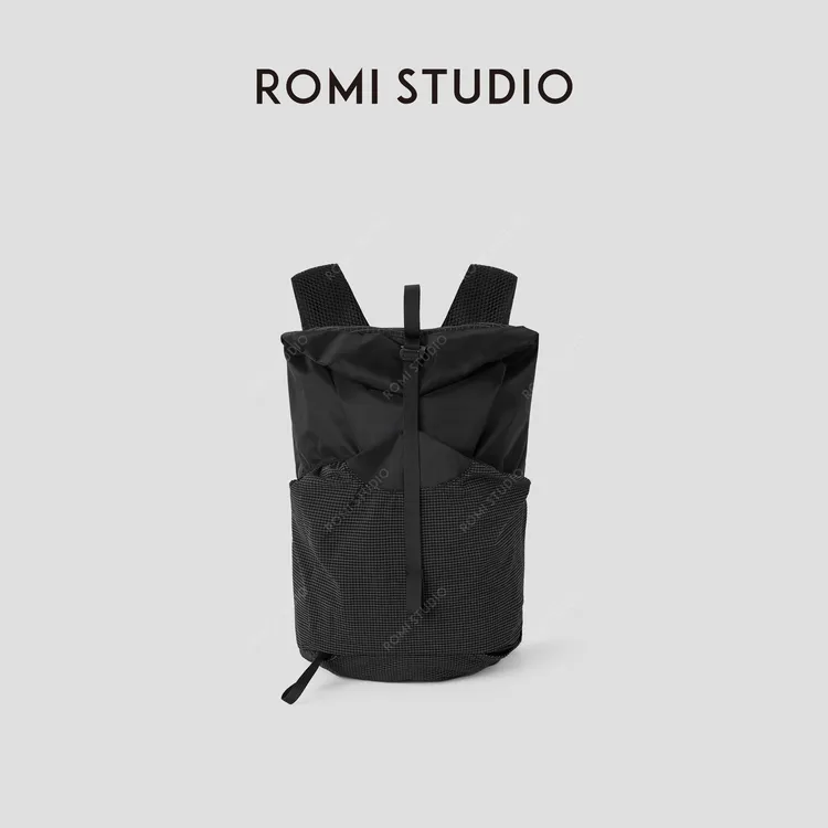 ROMI STUDIO 首饰袋 轻量化户外徒步多口袋双肩背包 RWBLP31778