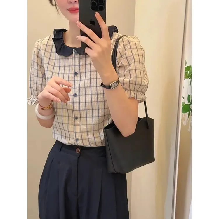 韩系设计感娃娃领格子短袖衬衫女夏季新款时尚减龄短款时尚小衫