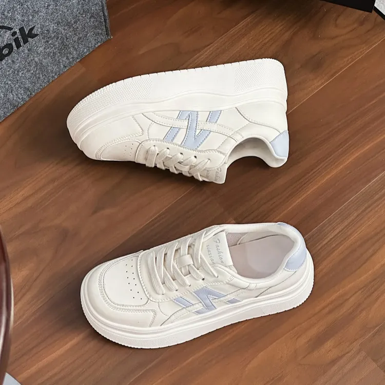 韩版系带小白鞋女2025秋季新款百搭时尚不累脚轻便小个子休闲板鞋