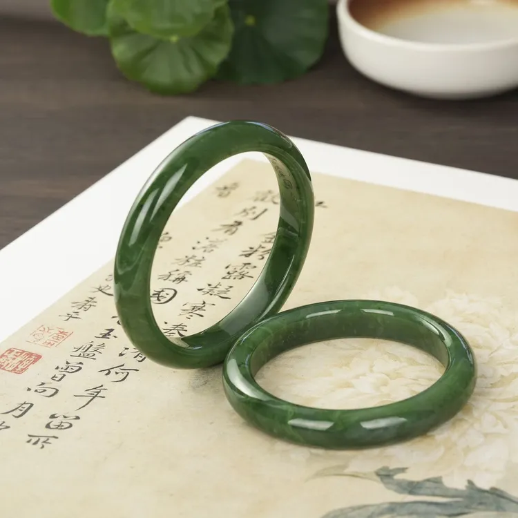 【云上】和田玉手镯-多样性发一件-10×7.5mm-DS00104（甄选）