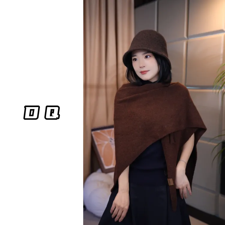 2025秋冬新款含羊毛保暖三角围巾办公室韩版女护颈外搭大号披肩