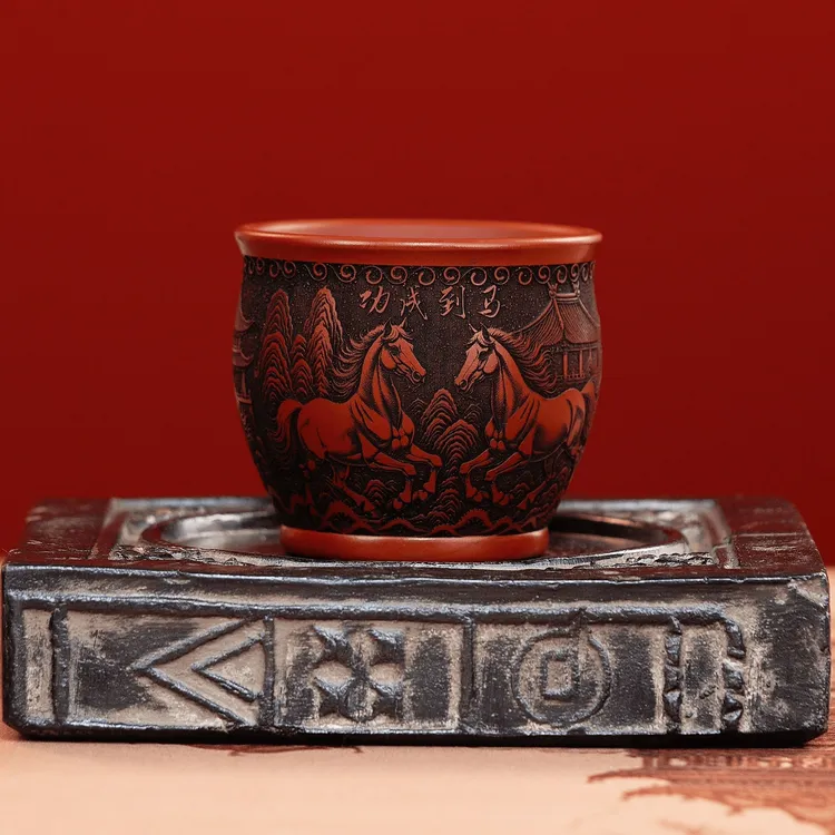 [鉴古赏今] 宜兴全手工紫砂原矿朱泥刻绘马到成功主人杯紫砂杯