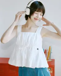 闪闪兒 韩国超火设计师SA 敲美刺绣方领气质吊带上衣 黑白9268