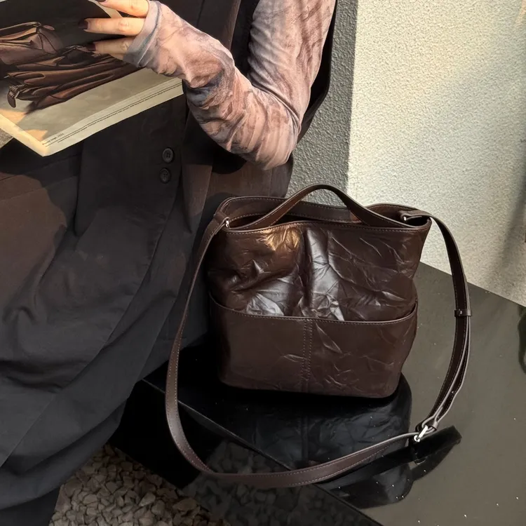 ZEUGEE【小众双口袋水桶】植鞣牛皮休闲百搭通勤手提斜挎包女单肩