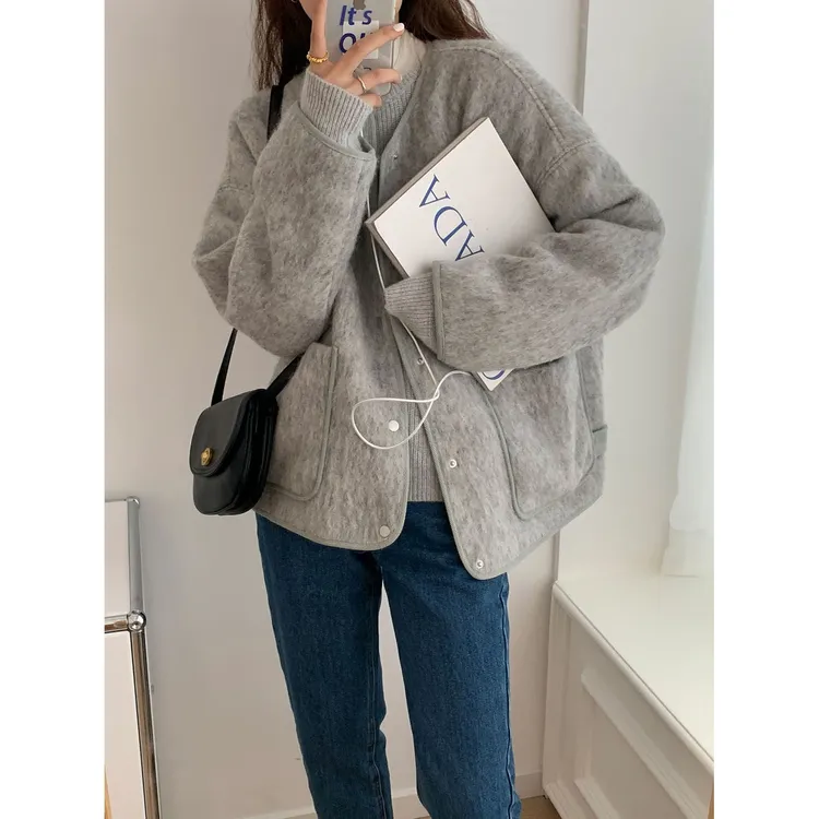 高级感毛绒绒触感长袖外套女早秋新款宽松慵懒软糯加厚上衣