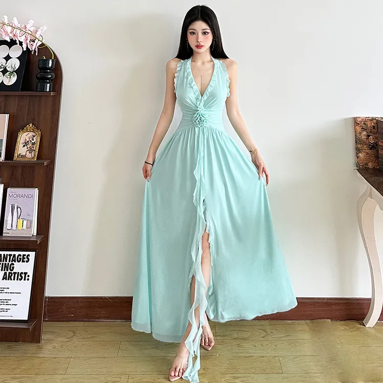 Malou 一袭倾城浪漫V领轻纱飘逸荷叶边柔软显瘦连衣裙女K25D71141