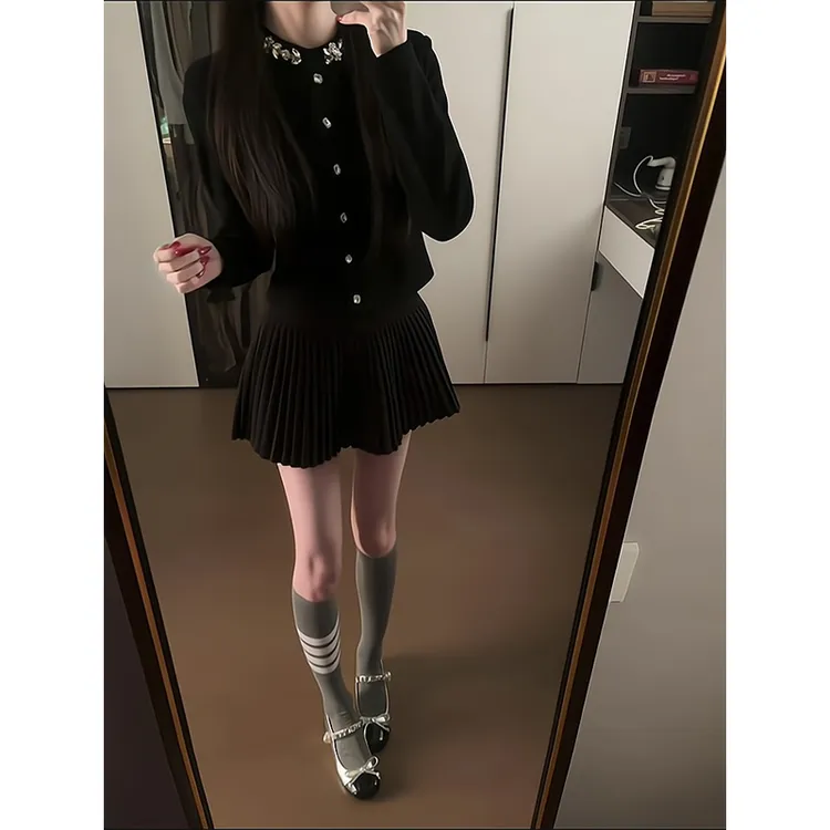 2025新款女秋季钻领正肩针织开衫显瘦修身长袖短款上衣高腰半身裙