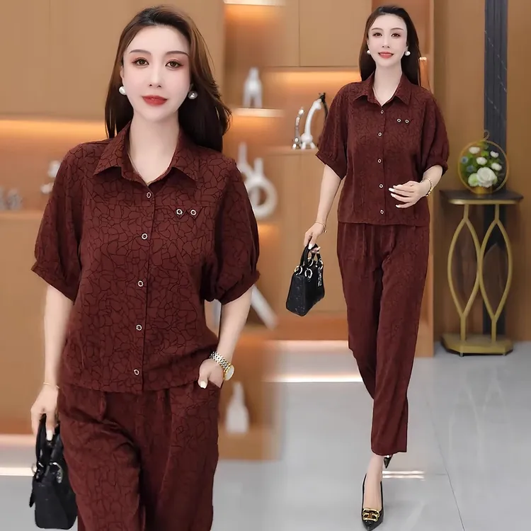 套装时尚洋气减龄显瘦遮肉两件套女夏季新款印花短袖衬衫搭九分裤