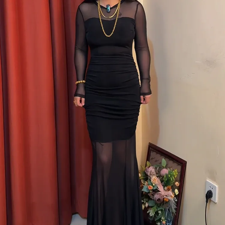 微辣性感加长连衣裙