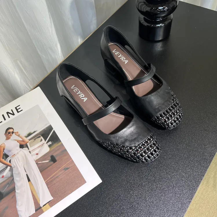 【Veyra】马皮轻奢中跟4cm中空编制凉鞋JH998