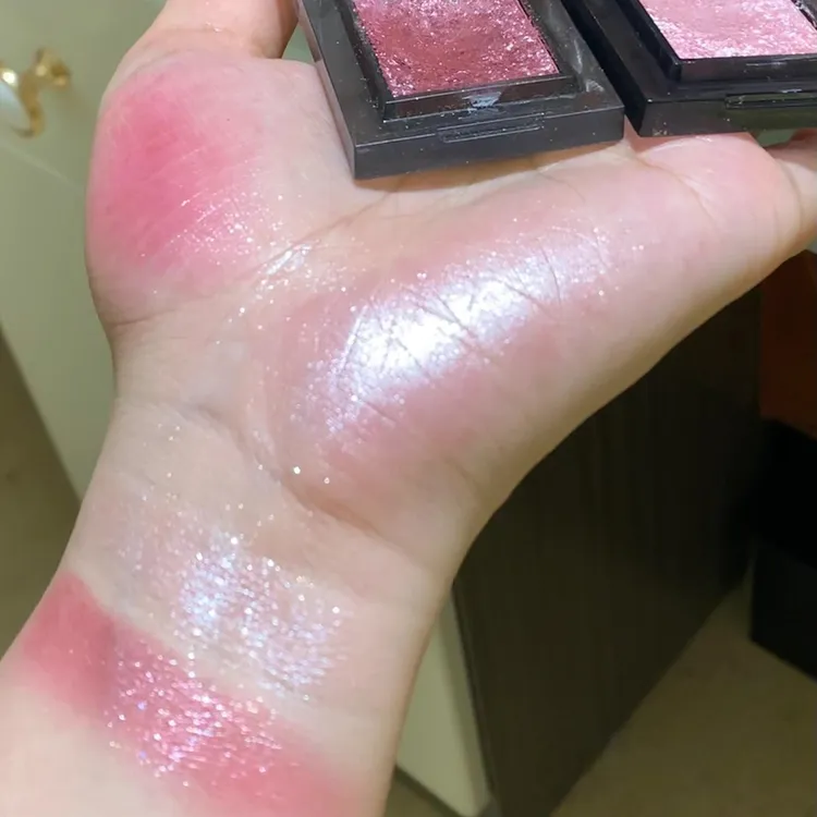 几块钱的亮片美4你 湿糯糯不飞粉单色小众眼影粉紫色春夏日常新手
