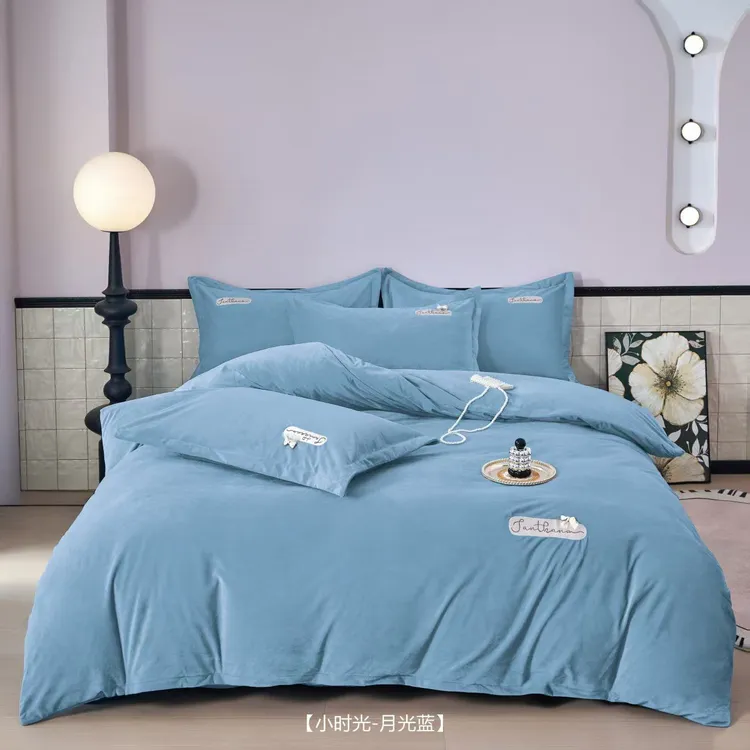 A类加厚宝宝婴儿绒亲肤刺绣花床盖纯色冬季被套床单爆款四件套