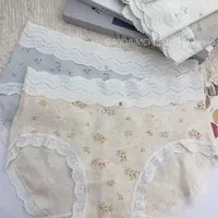 丸子家【心心相印】中腰包臀少女清新蕾丝印花棉质女士三角内裤