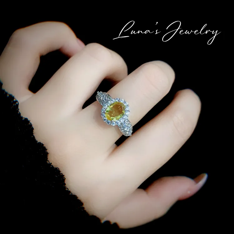 黄色锆石系列贵气显白银色可调节开口戒指