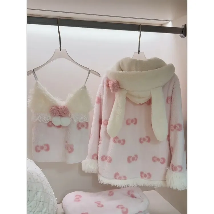 韩系甜美可爱软萌蝴蝶结珊瑚绒睡衣女冬季新款休闲家居服三件套