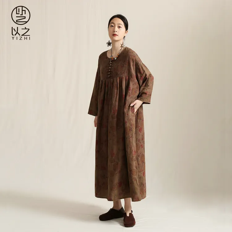【以之】设计师品牌原创圆领大版亚麻袍子复古一字盘扣长款连衣裙女