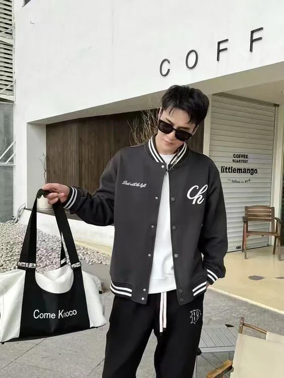 套头长袖秋冬字母卫衣套头款刺绣保暖直筒型圆领常规