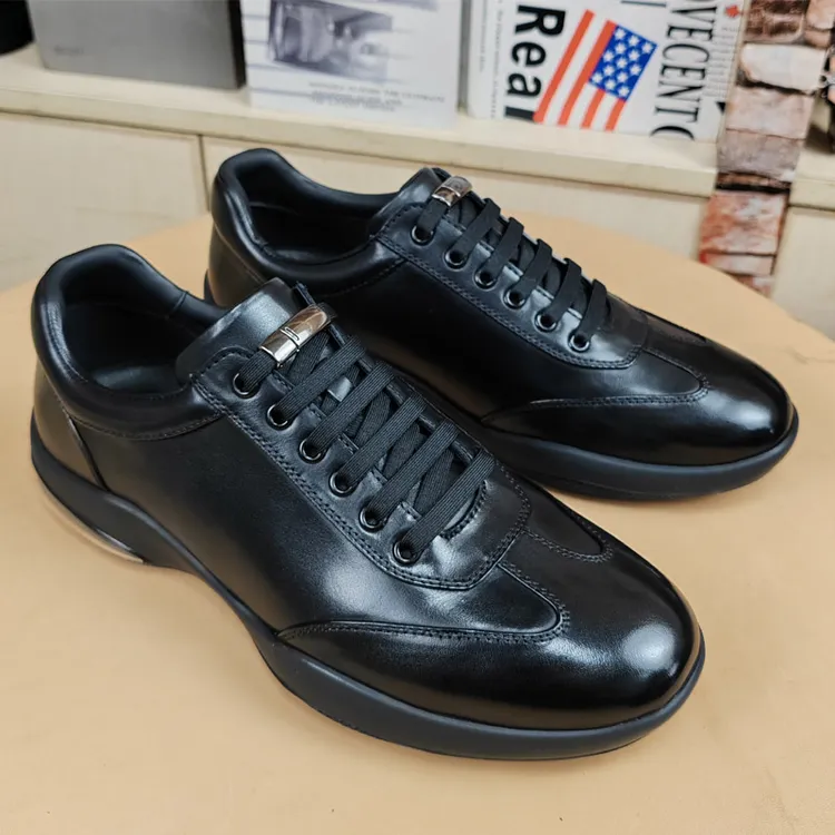 2025新款男鞋休闲皮鞋旅游鞋男士软底透气通勤真皮户外徒步运动鞋