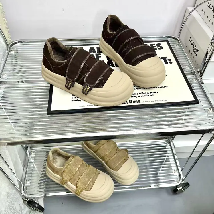 大码女鞋魔术贴软底冬季加绒休闲舒适韩版板鞋复古板鞋16-3