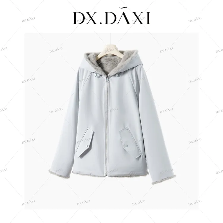 代大喜【青雾暖绒】设计感双穿连帽外套女2025冬季新款时尚宽松上衣