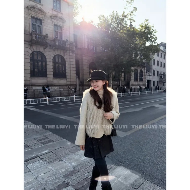 【LIUYI】沪上千金~狐狸毛皮草马甲羊毛双面呢两件套外套51123A4