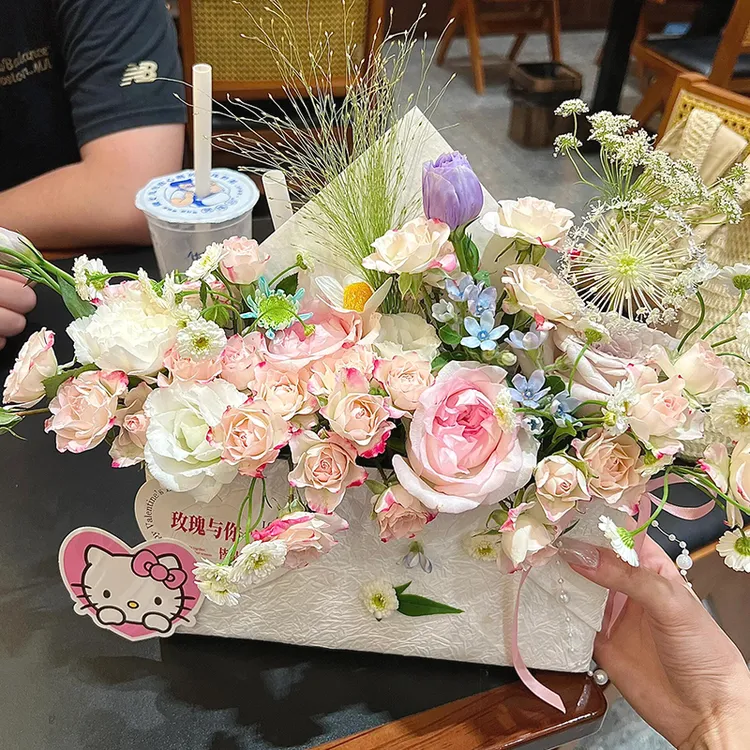 【秋天的第一封情书-秋日来信】玫瑰鲜花束送女友老婆闺蜜见面花束