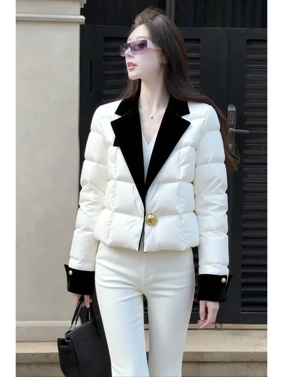 秋季时尚洋气百搭短款上衣独特漂亮高级感小香风保暖白色棉服外套