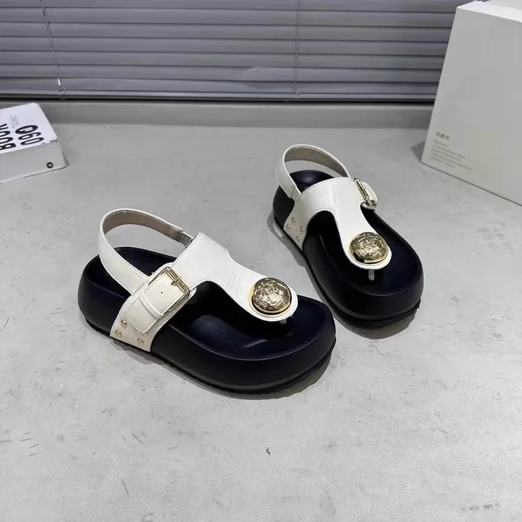 厚底增高超火巨好看夹脚夹趾罗马凉鞋女夏季外穿2025新款海边沙滩