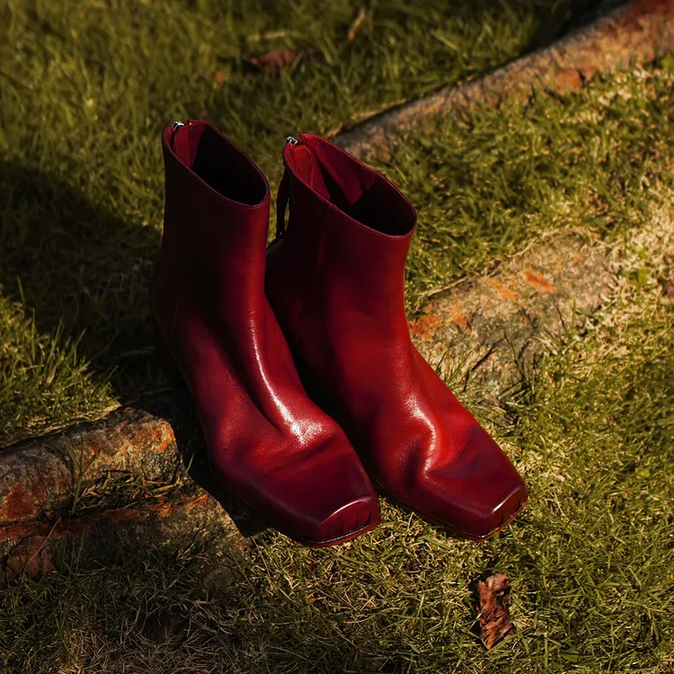 马皮秋冬方头粗跟女法式真皮短靴复古猪鼻子靴后拉链高跟马丁靴