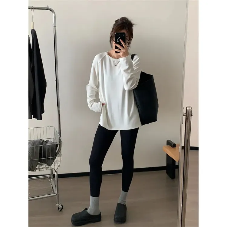 大码200斤早秋简约纯色正肩中长款长袖t恤女加绒显瘦百搭打底上衣