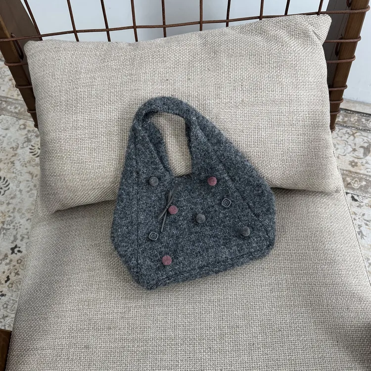 几里与麻 可爱纽扣休闲针织手提包 2120203