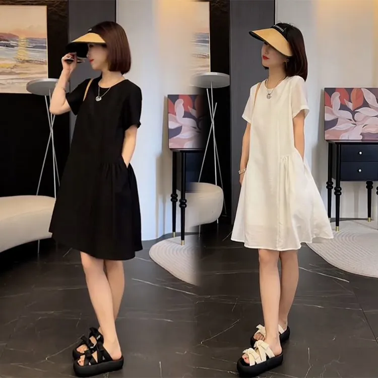 2025夏季时尚显瘦赫本风裙子宽松甜美风短袖连衣裙设计感气质女装