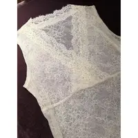 W·HAHA【现货】【萤梦白纱】烫钻百搭V领蕾丝背心22883